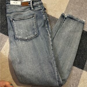 Judy Blue cropped stretch